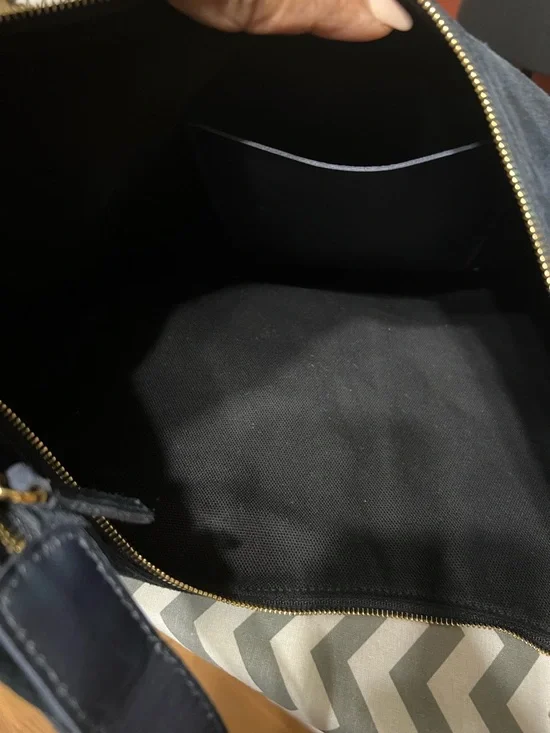 Madewell Essential Curve Shoulder Bag. Navy S - Picture 5 of 16